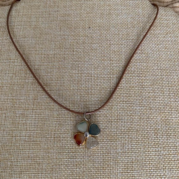 Vintage agate four leaf clover. - Picture 5 of 7